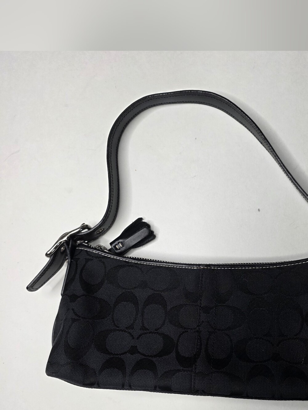 COACH signature C handbag Y2K Hamptons Demi Shoulder Bag Black - Picture 4 of 9